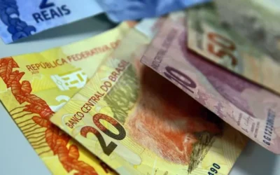 Com novo cálculo, salário mínimo deve subir para ao menos R$ 1.412 em 2024