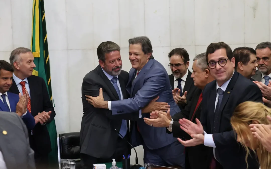 Reforma tributária: Governo entrega primeiro projeto de regulamentação ao Congresso